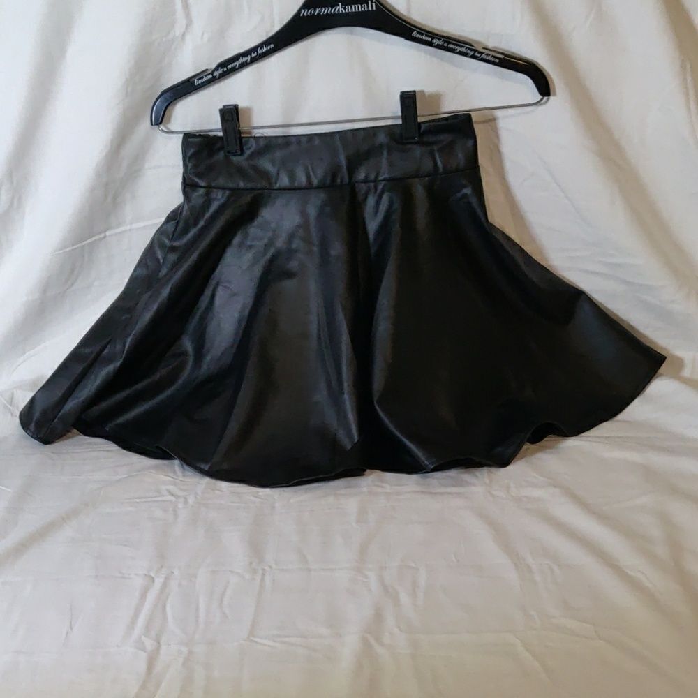 Handcrafted‎ Pleather Black Mini Skirt
